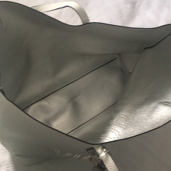 Victoria secret purse - Picture 3 of 3